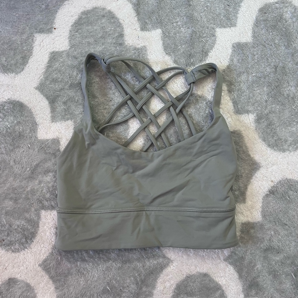 Lululemon sports bra